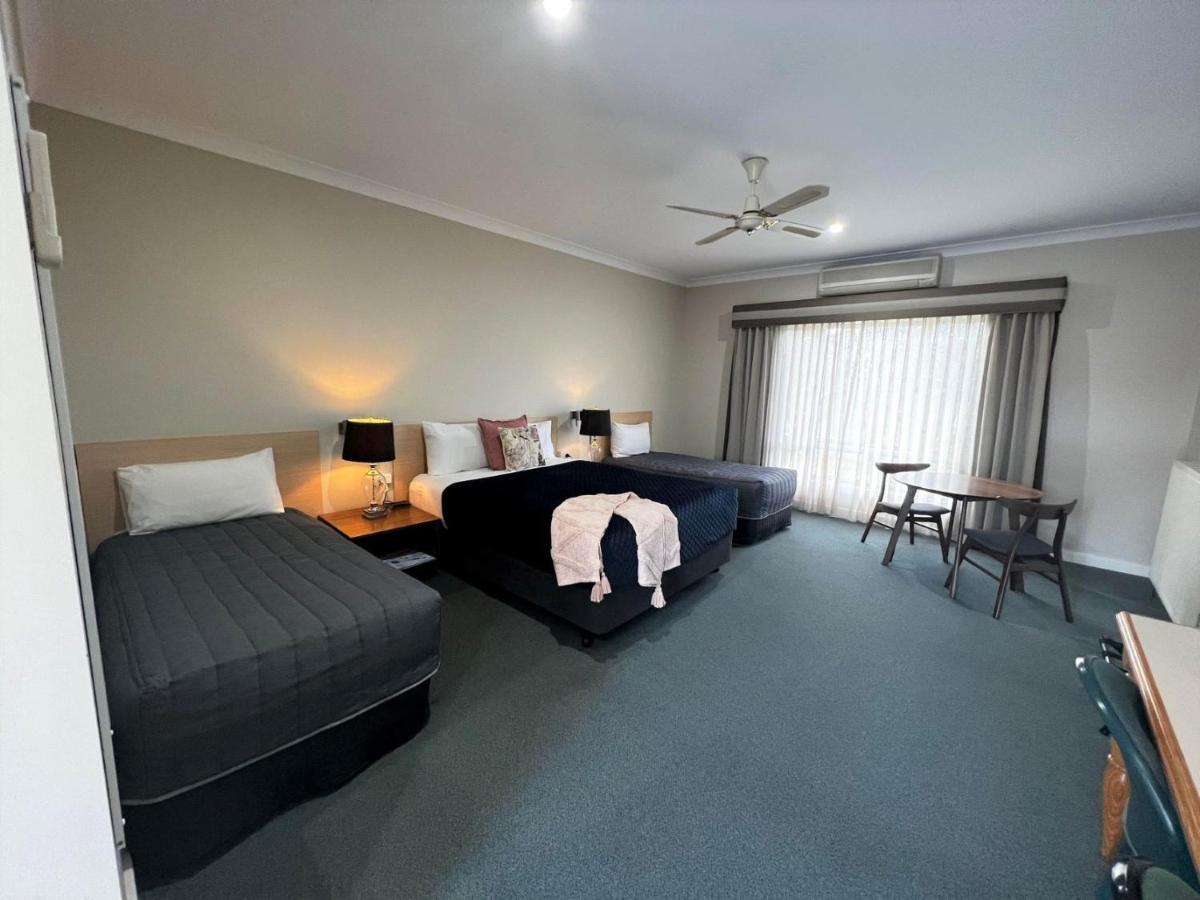 Tumbarumba Motel & Elms Restaurant Εξωτερικό φωτογραφία