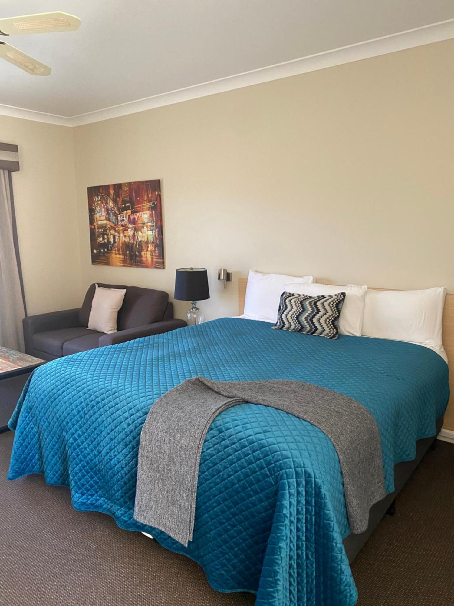 Tumbarumba Motel & Elms Restaurant Εξωτερικό φωτογραφία