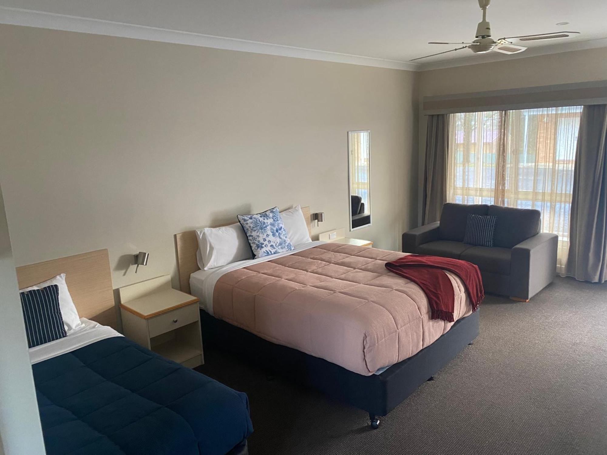 Tumbarumba Motel & Elms Restaurant Εξωτερικό φωτογραφία